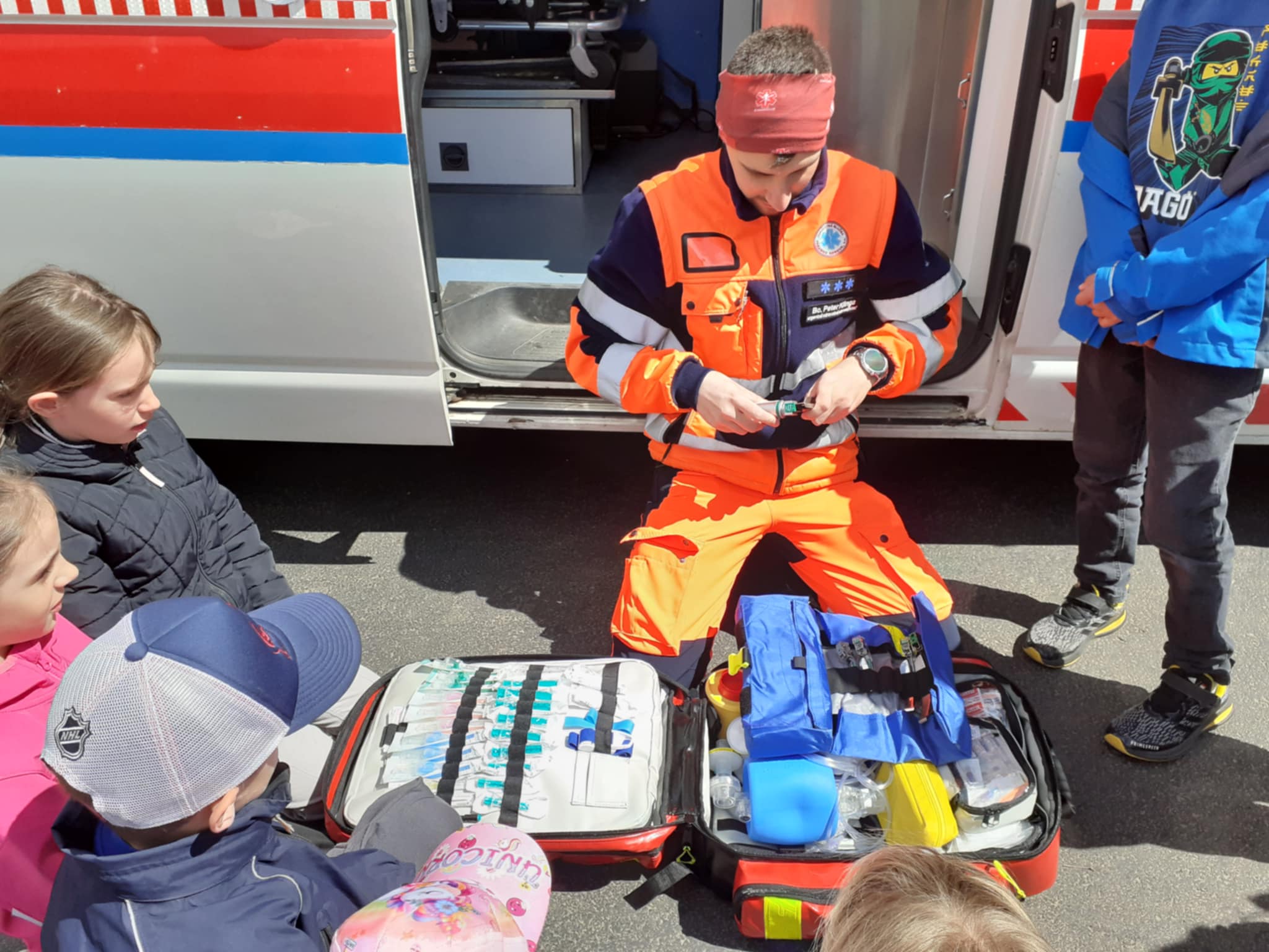 Prvá pomoc pre najmenších na ZŠ Jarná v Poprade: učili sa zachraňovať životy